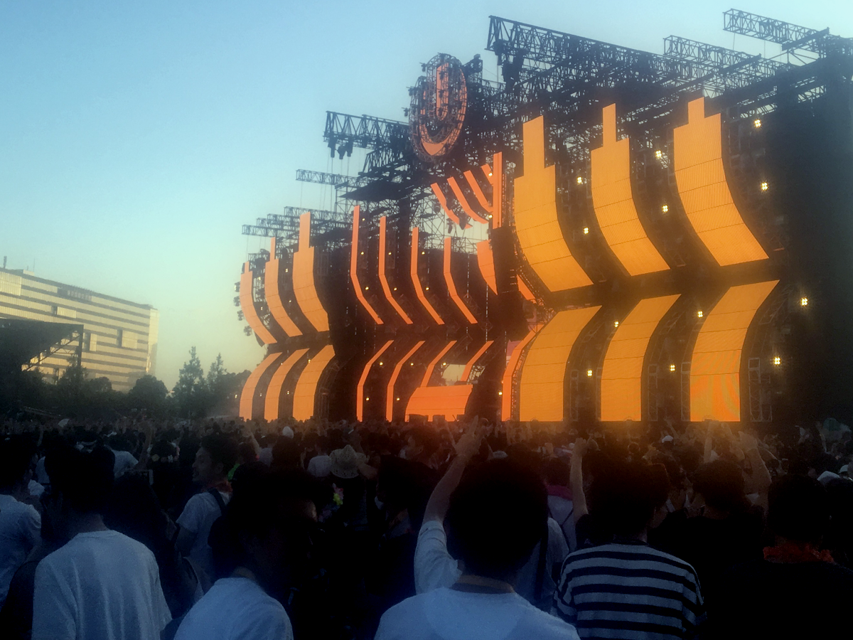 a bass canyon stage